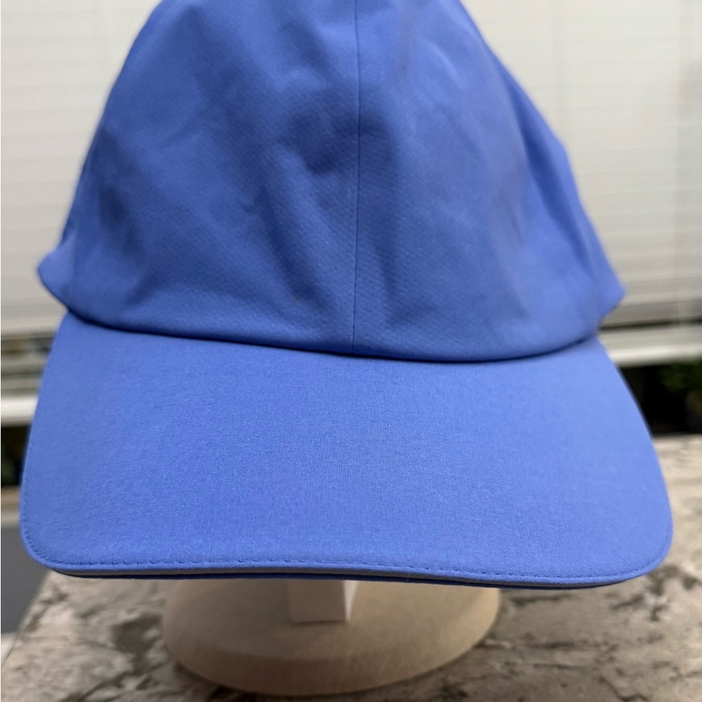 NWT Lululemon Fast and Free Run Blue hat M